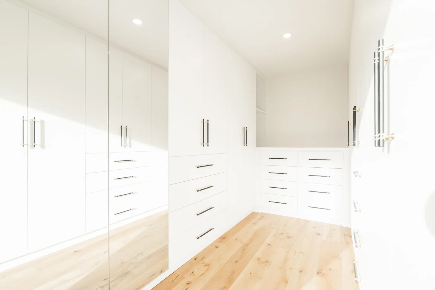 Custom white walk-in closet near Markham
