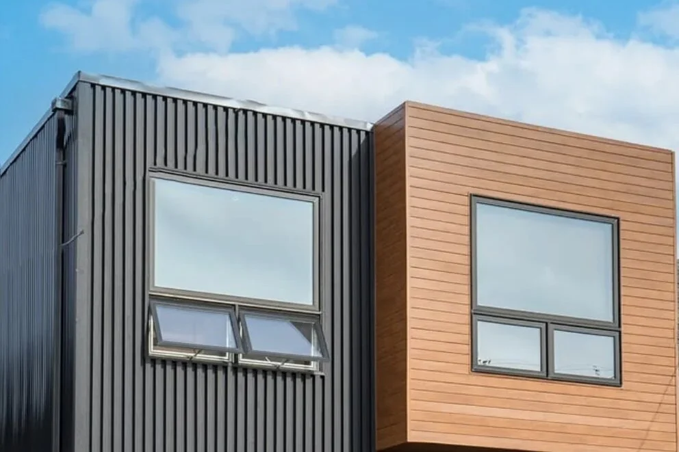 Timber-clad and metal-clad addition on a Toronto home